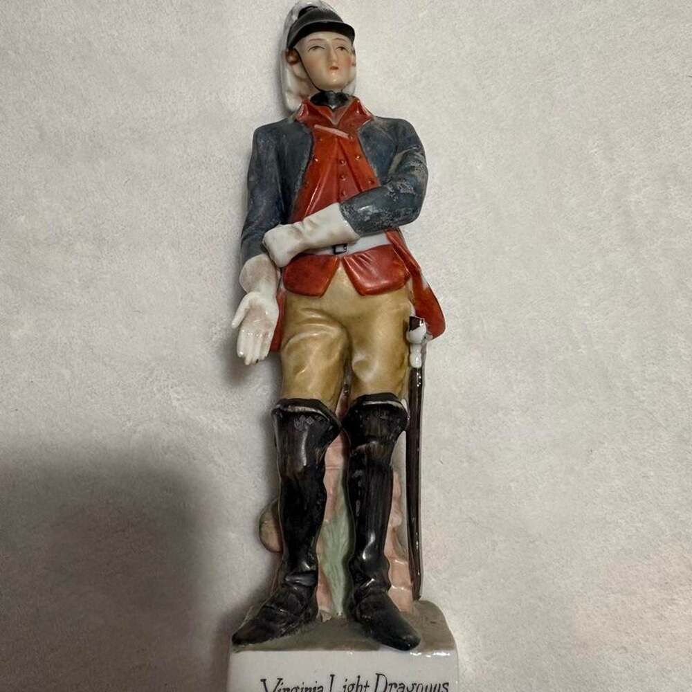 Vintage Virginia Light Dragoons 1776 Ceramic Military Figurine #6965